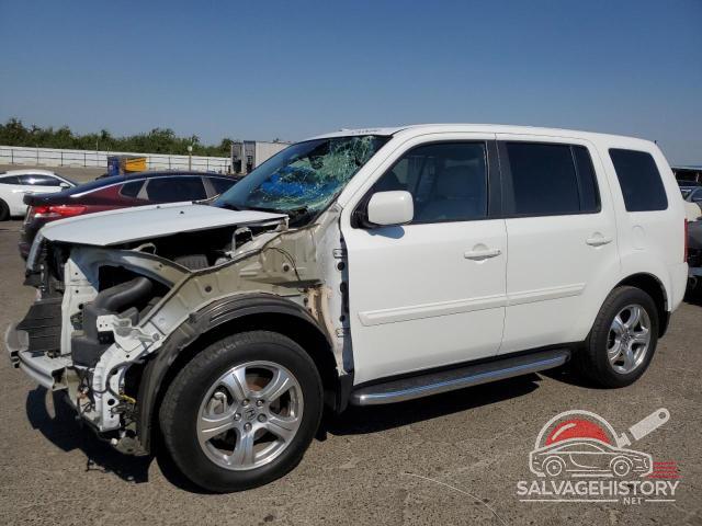 5FNYF4H52FB039420 2015 HONDA PILOT photo no. 2