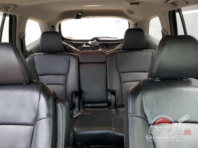 5FNYF6H79HB030648 2017 HONDA PILOT photo no. 10