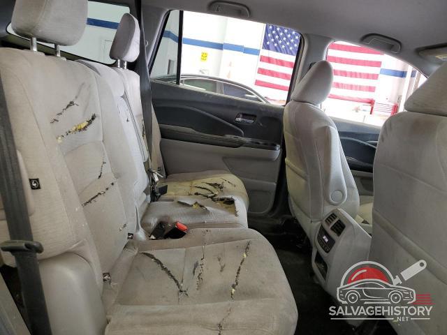 5FNYF6H31JB005780 2018 HONDA PILOT photo no. 11