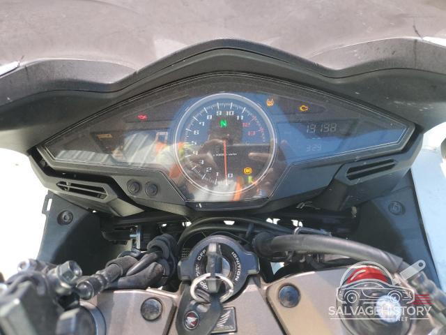 JH2RC7958EK000028 2014 HONDA VFR CYCLE photo no. 7