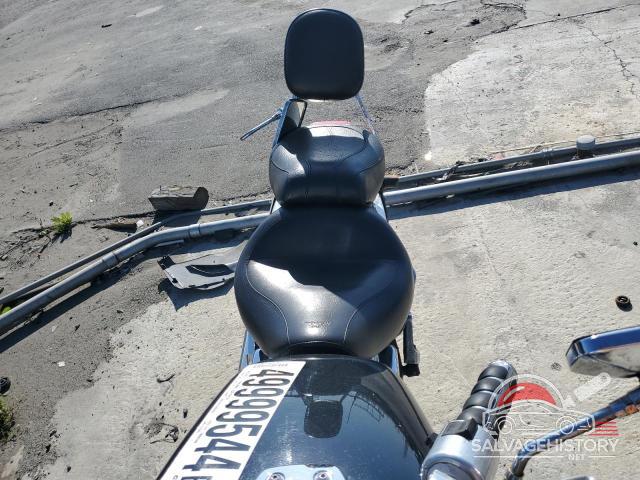 JH2RC44042M611569 2002 HONDA VT CYCLE photo no. 5
