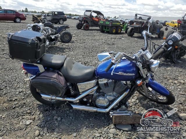 1HFSC180X4A800384 2004 HONDA VT CYCLE photo no. 2