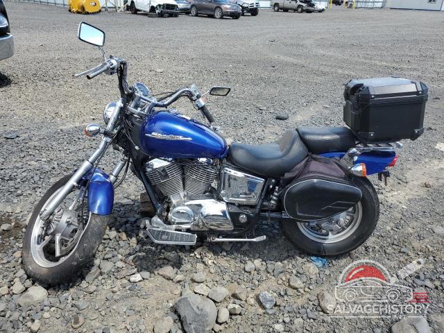 1HFSC180X4A800384 2004 HONDA VT CYCLE photo no. 3