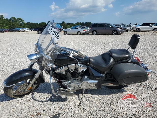 JH2SC6670BK101013 2011 HONDA VT CYCLE photo no. 3
