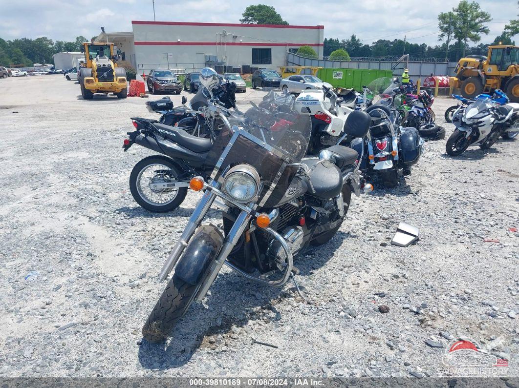 JH2RC44672M613532 2002 HONDA VT750 photo no. 2