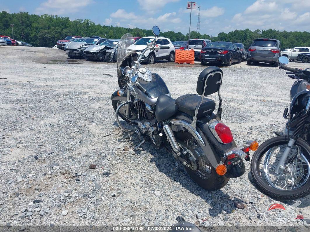 JH2RC44672M613532 2002 HONDA VT750 photo no. 3