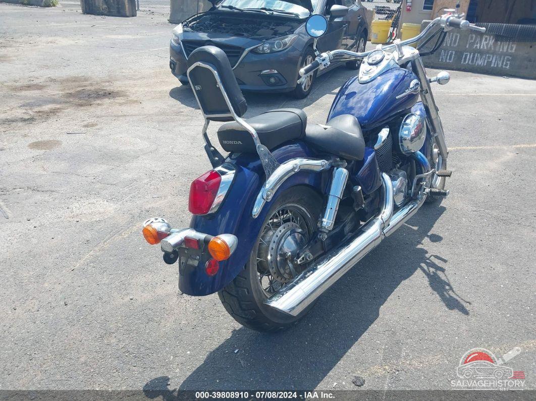 JH2RC44F22K020219 2002 HONDA VT750 photo no. 4