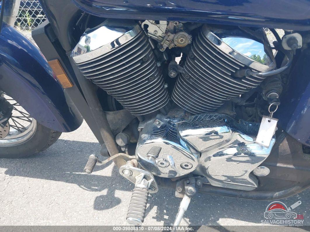 JH2RC44F22K020219 2002 HONDA VT750 photo no. 9