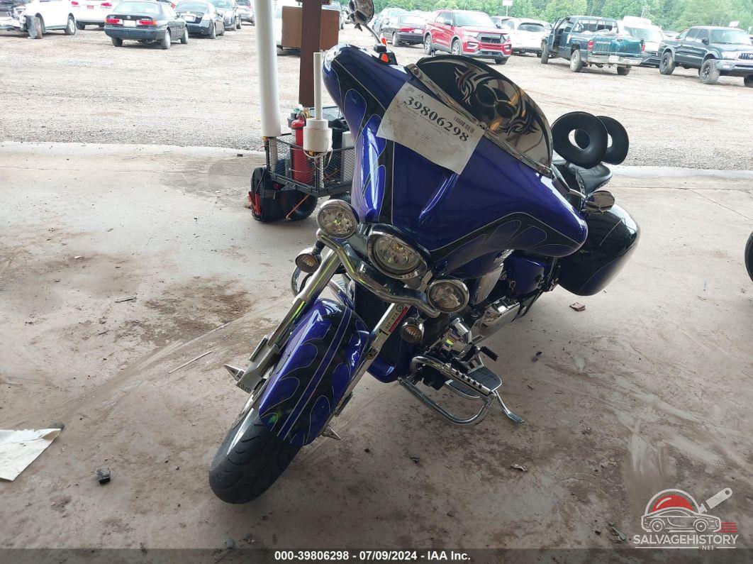 1HFSC49A05A303418 2005 HONDA VTX1800 photo no. 2
