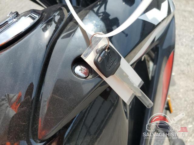 3H1KD1316PD007156 2023 HONDA XR150L E photo no. 8