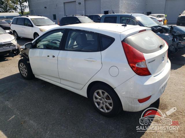 KMHCT5AE5DU112489 2013 HYUNDAI ACCENT photo no. 2