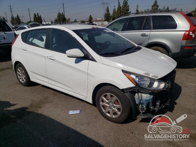 KMHCT5AE5DU112489 2013 HYUNDAI ACCENT photo no. 4