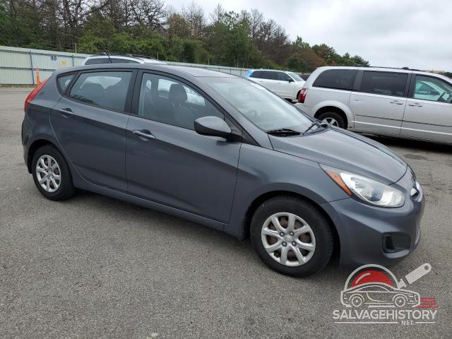 KMHCT5AEXDU083944 2013 HYUNDAI ACCENT photo no. 4