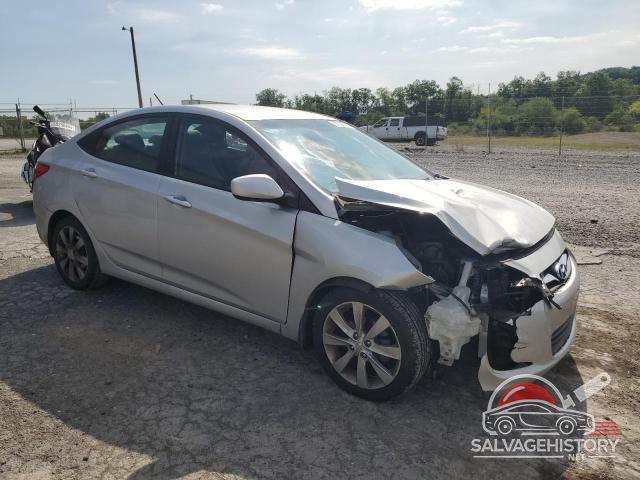 KMHCU4AE2DU320773 2013 HYUNDAI ACCENT photo no. 4
