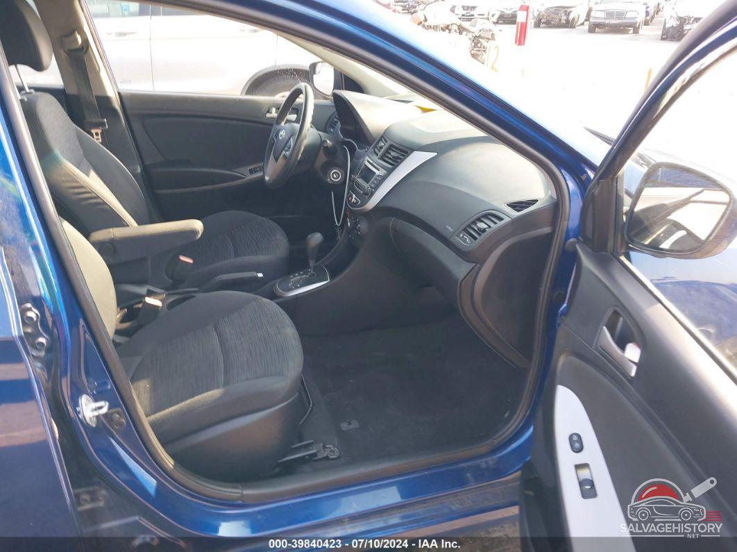 KMHCT5AEDFU200613 2015 HYUNDAI ACCENT photo no. 5