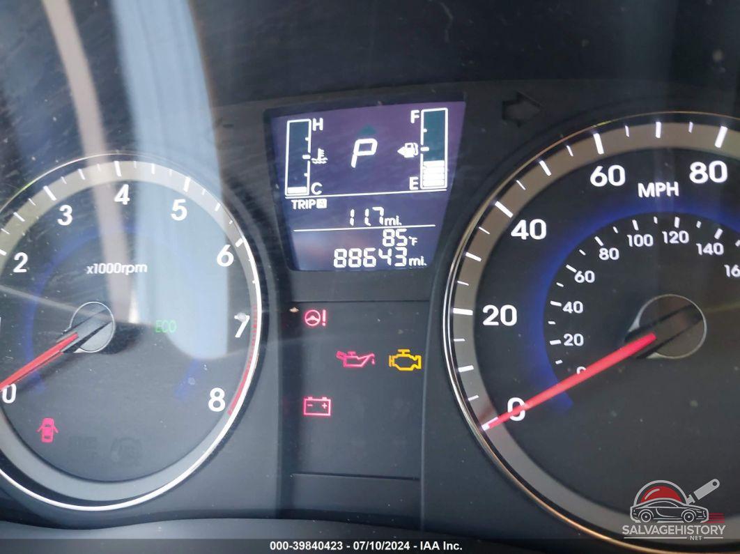 KMHCT5AEDFU200613 2015 HYUNDAI ACCENT photo no. 7