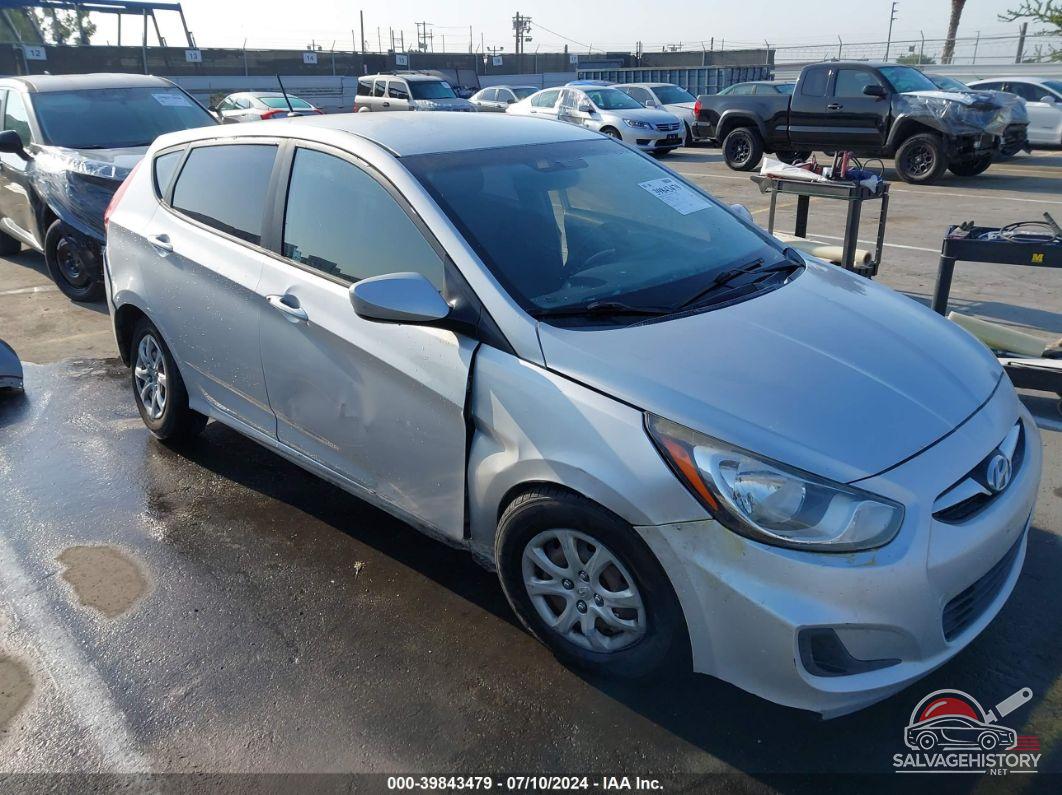 KMHCT5AE5DU114999 2016 HYUNDAI ACCENT photo no. 9