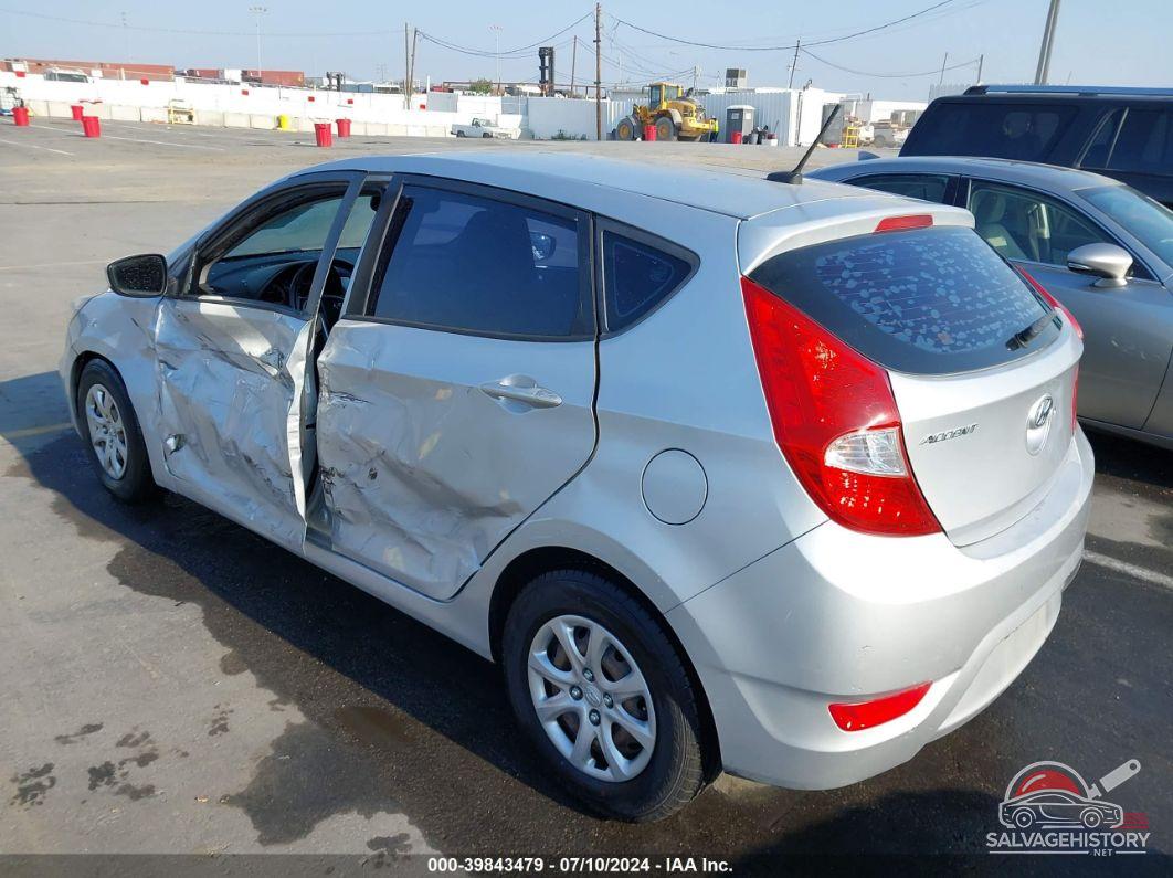 KMHCT5AE5DU114999 2016 HYUNDAI ACCENT photo no. 3