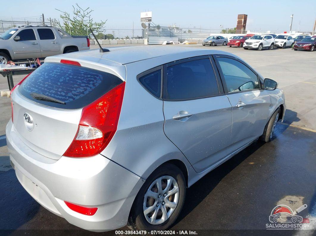 KMHCT5AE5DU114999 2016 HYUNDAI ACCENT photo no. 4