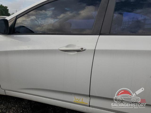 KMHCT4AEXHU261660 2017 HYUNDAI ACCENT photo no. 12