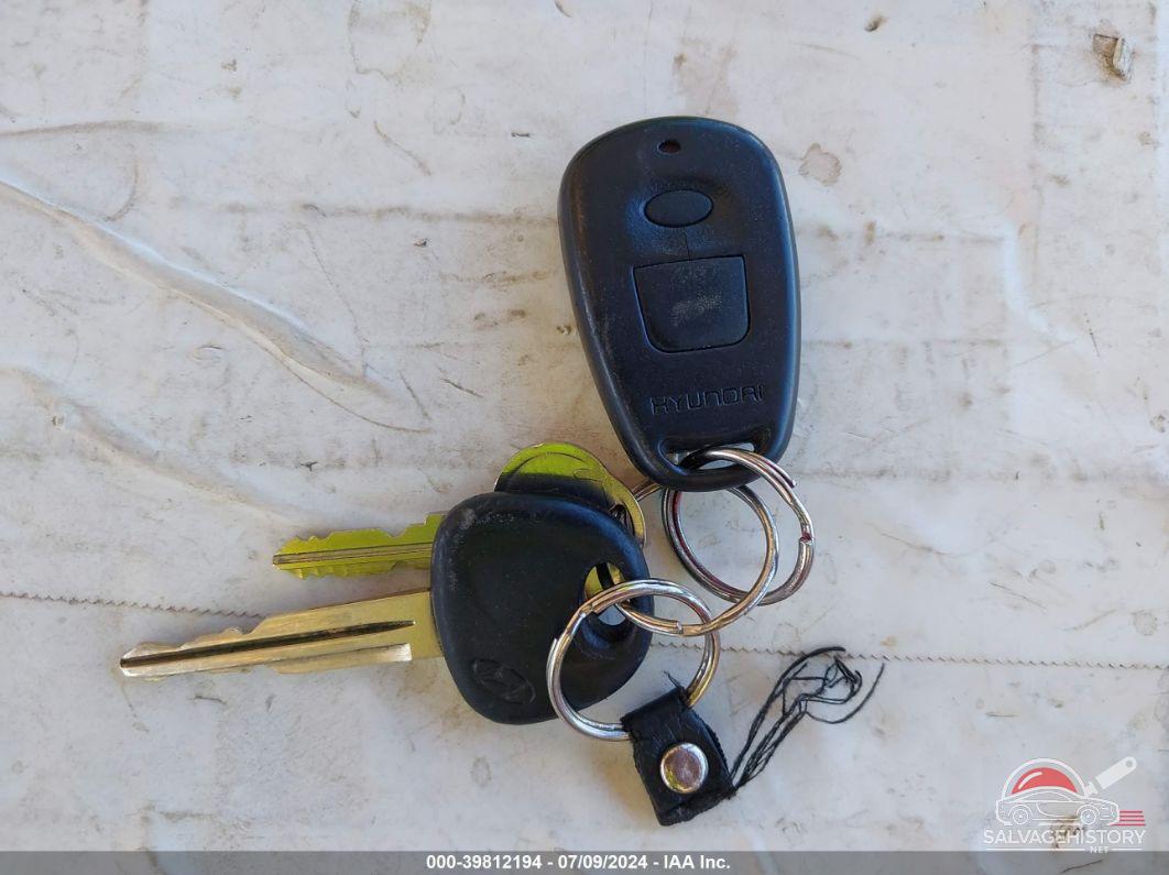 KMHDN55DX3U085143 2003 HYUNDAI ELANTRA photo no. 11