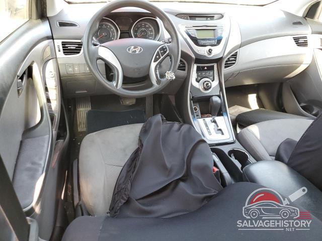 5NPDH4AE9CH071703 2012 HYUNDAI ELANTRA photo no. 8