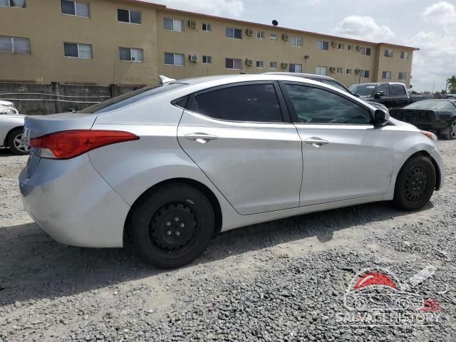KMHDH4AE5CU268000 2012 HYUNDAI ELANTRA photo no. 3