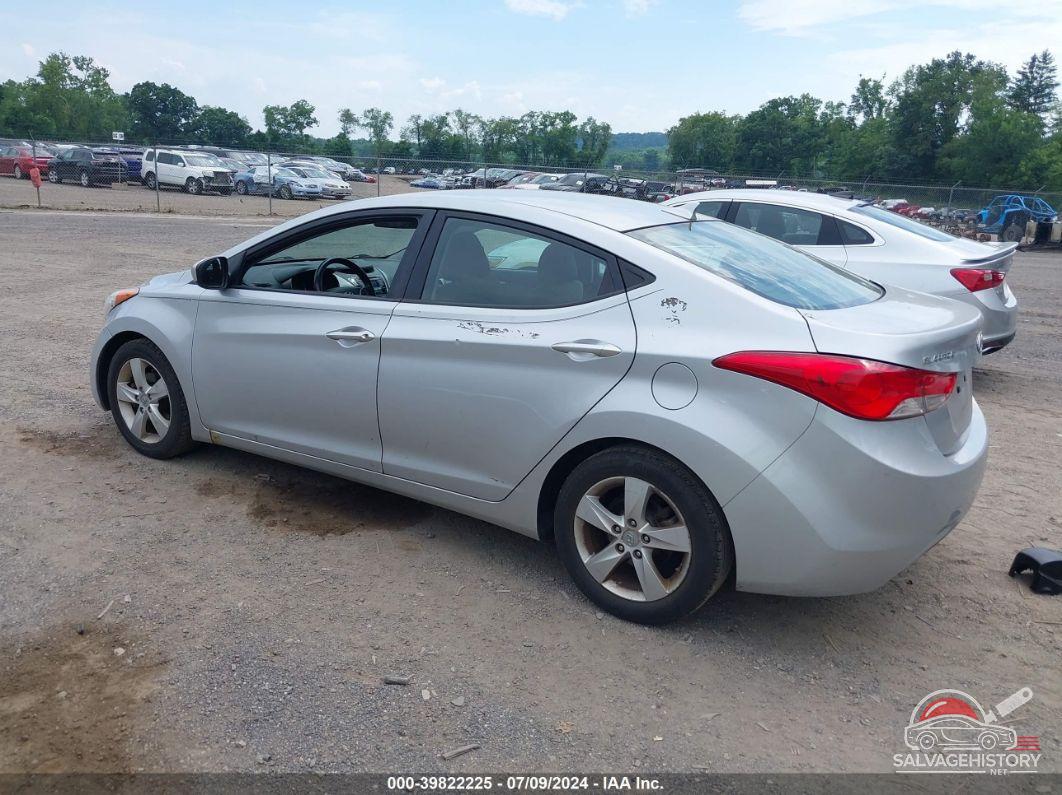 5NPDH4AE0DH317006 2013 HYUNDAI ELANTRA photo no. 3