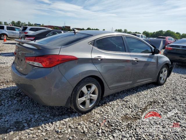 5NPDH4AE0DH416957 2013 HYUNDAI ELANTRA photo no. 3