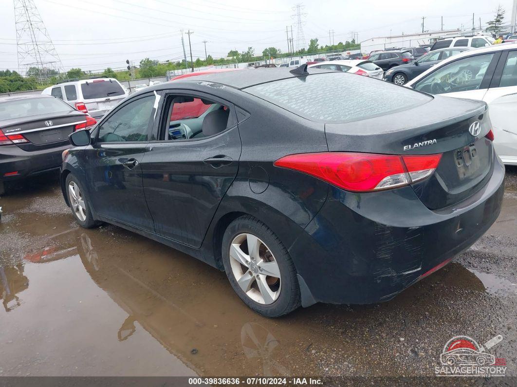 5NPDH4AE0DH417350 2013 HYUNDAI ELANTRA photo no. 3