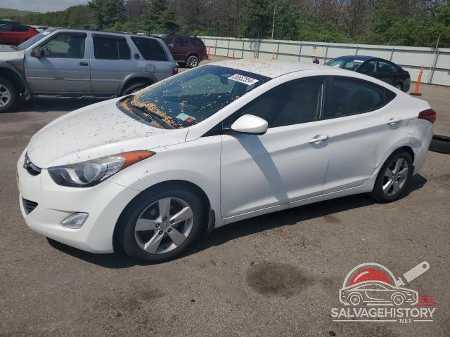 5NPDH4AE1DH377795 2013 HYUNDAI ELANTRA photo no. 4