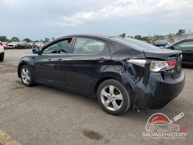 5NPDH4AE3DH443943 2013 HYUNDAI ELANTRA photo no. 2