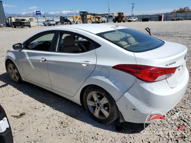 5NPDH4AE4DH327165 2013 HYUNDAI ELANTRA photo no. 2