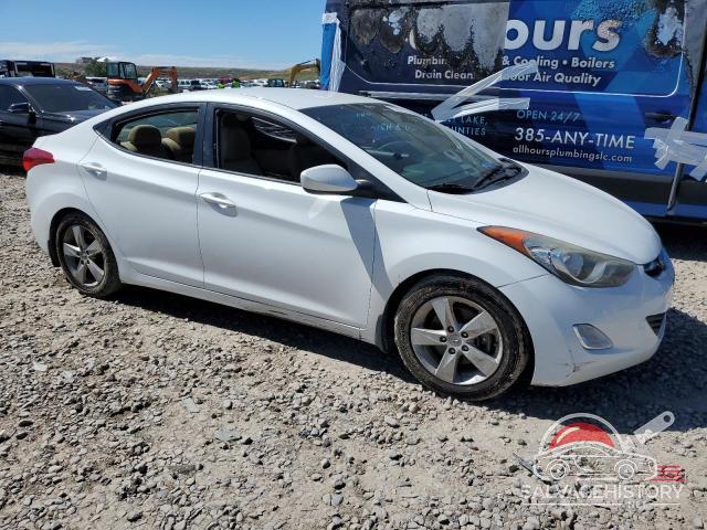 5NPDH4AE4DH327165 2013 HYUNDAI ELANTRA photo no. 4