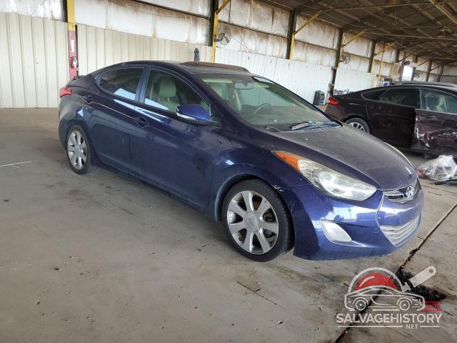 5NPDH4AE5DH272810 2013 HYUNDAI ELANTRA photo no. 4