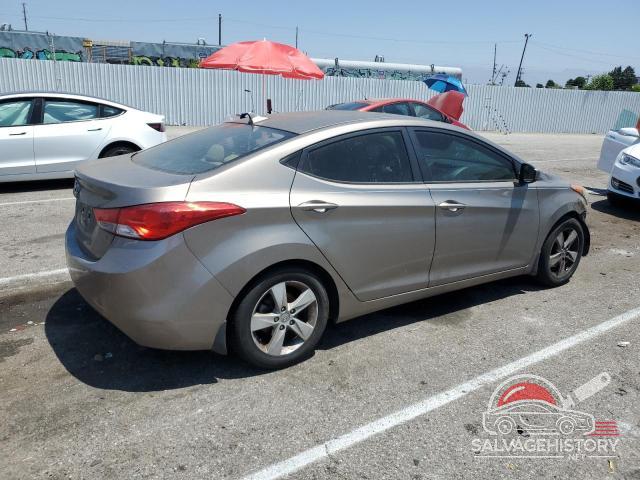 5NPDH4AE7DH294212 2013 HYUNDAI ELANTRA photo no. 3