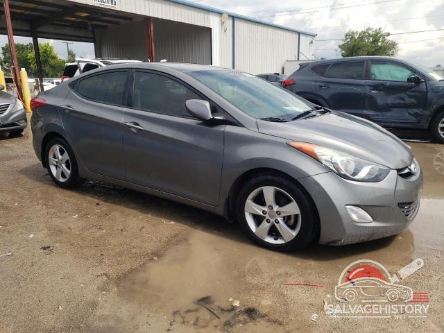 5NPDH4AE7DH339200 2013 HYUNDAI ELANTRA photo no. 4