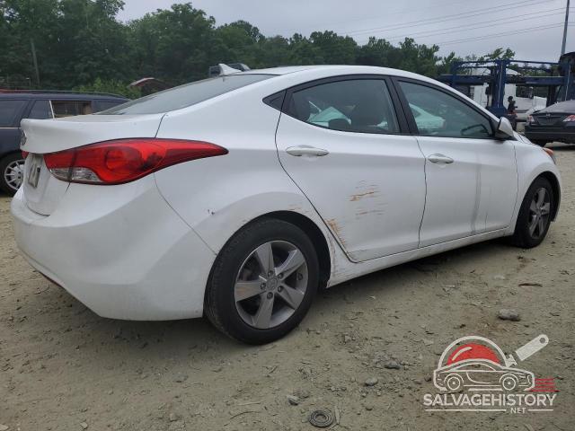 5NPDH4AE8DH275846 2013 HYUNDAI ELANTRA photo no. 3
