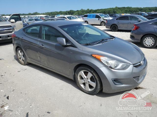 5NPDH4AE8DH435157 2013 HYUNDAI ELANTRA photo no. 4