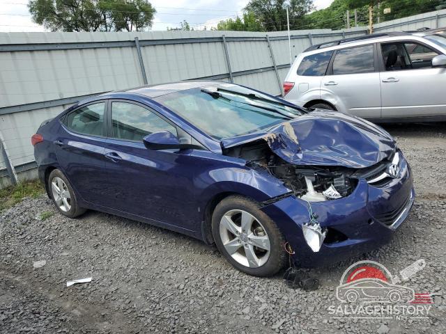5NPDH4AE9DH302309 2013 HYUNDAI ELANTRA photo no. 4