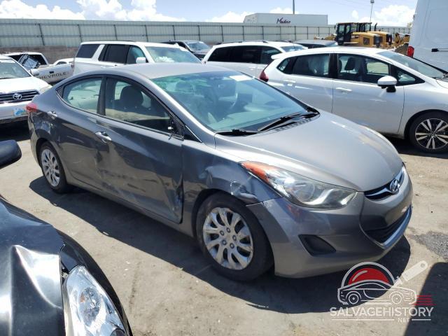 5NPDH4AEXDH200310 2013 HYUNDAI ELANTRA photo no. 4