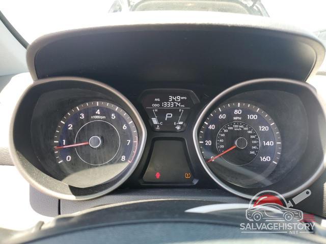 5NPDH4AEXDH200310 2013 HYUNDAI ELANTRA photo no. 9
