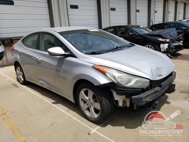 5NPDH4AEXDH356301 2013 HYUNDAI ELANTRA photo no. 4