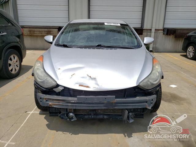 5NPDH4AEXDH356301 2013 HYUNDAI ELANTRA photo no. 5