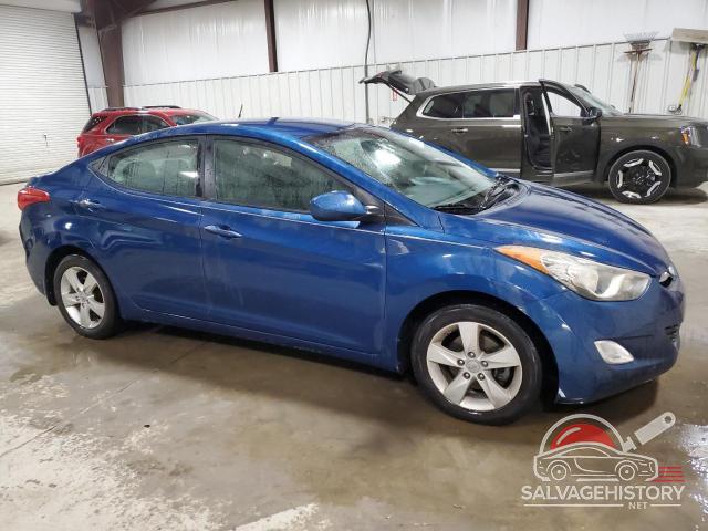 KMHDH4AE7DU976704 2013 HYUNDAI ELANTRA photo no. 4