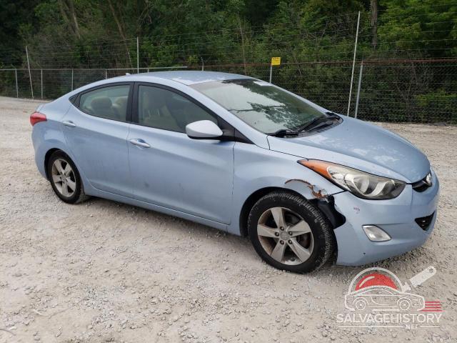 KMHDH4AEXDU774858 2013 HYUNDAI ELANTRA photo no. 4