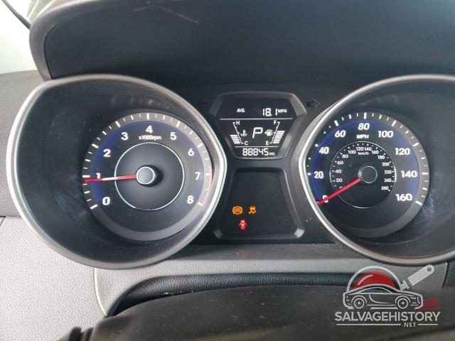 5NPDH4AE3FH640372 2015 HYUNDAI ELANTRA photo no. 9