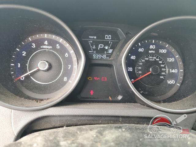 5NPDH4AE4FH573250 2015 HYUNDAI ELANTRA photo no. 9