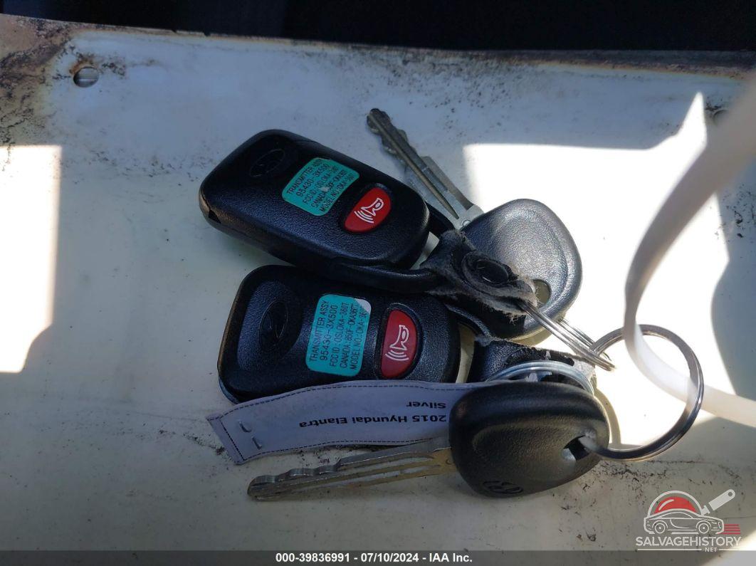 5NPDH4AE5FH612881 2015 HYUNDAI ELANTRA photo no. 11