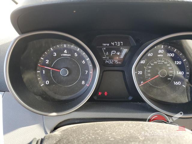 5NPDH4AE7FH619640 2015 HYUNDAI ELANTRA photo no. 9
